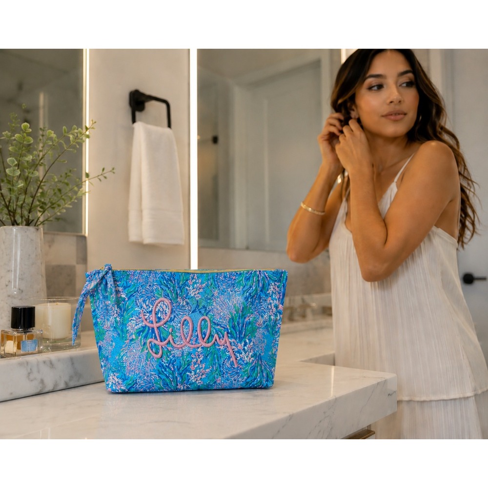 Lilly Pulitzer Cosmetic Bag Blue Coral Reef Embroidered Logo Travel Pouch #1221